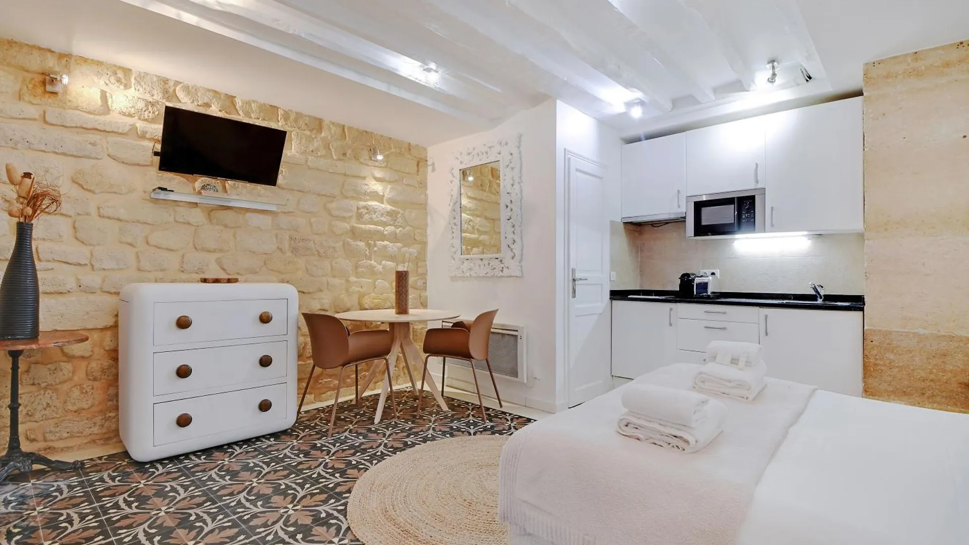 Pick A Flat'S Apartment In Bastille - Rue Amelot Paris France